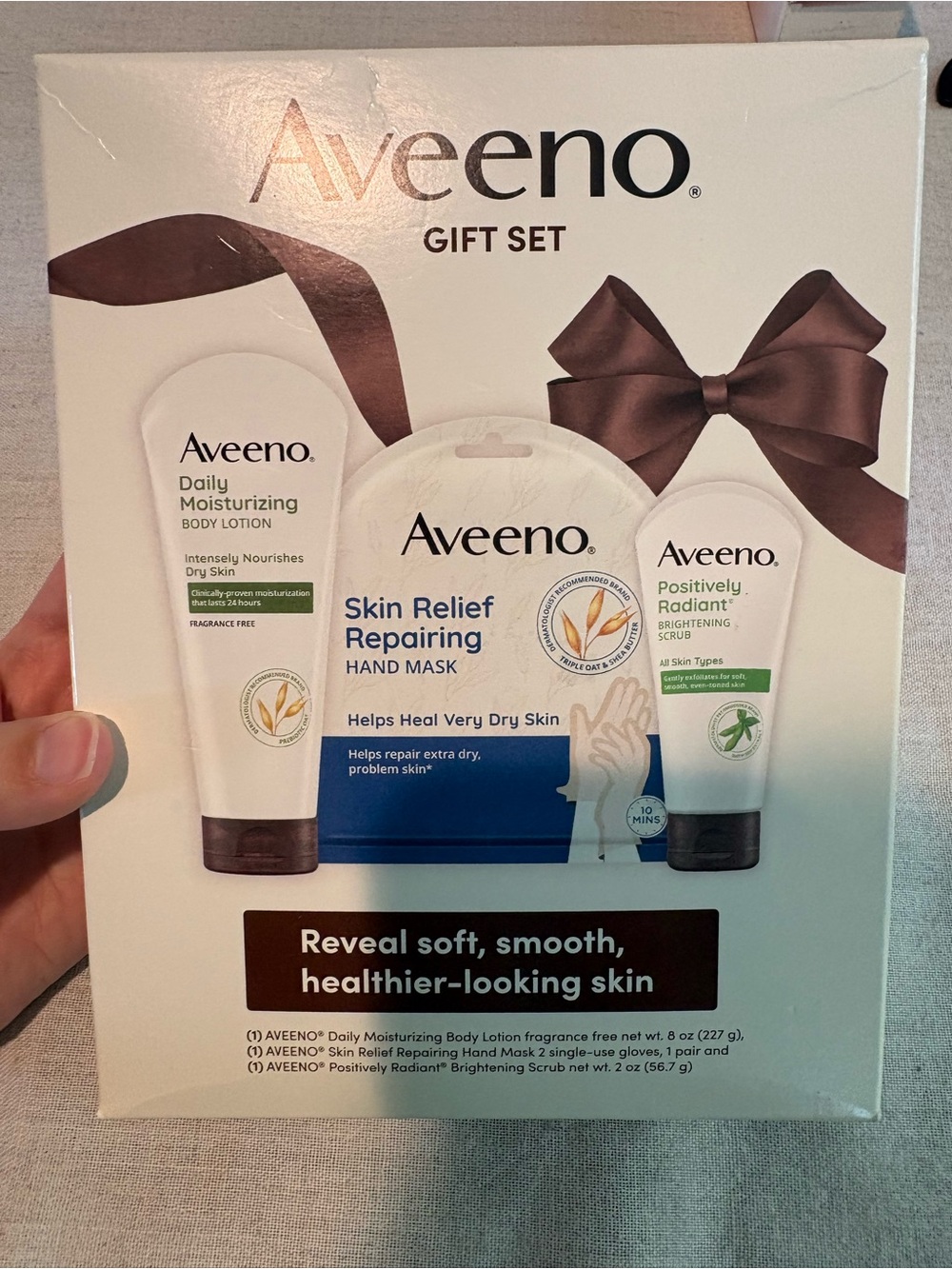Aveeno 3 Piece Lotion Gift Set of Body Lotion, Scrub, and Hand Mask